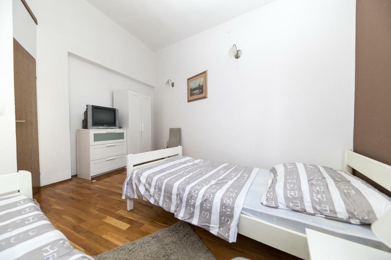 Apartmani Kristina Crikvenica Exteriör bild