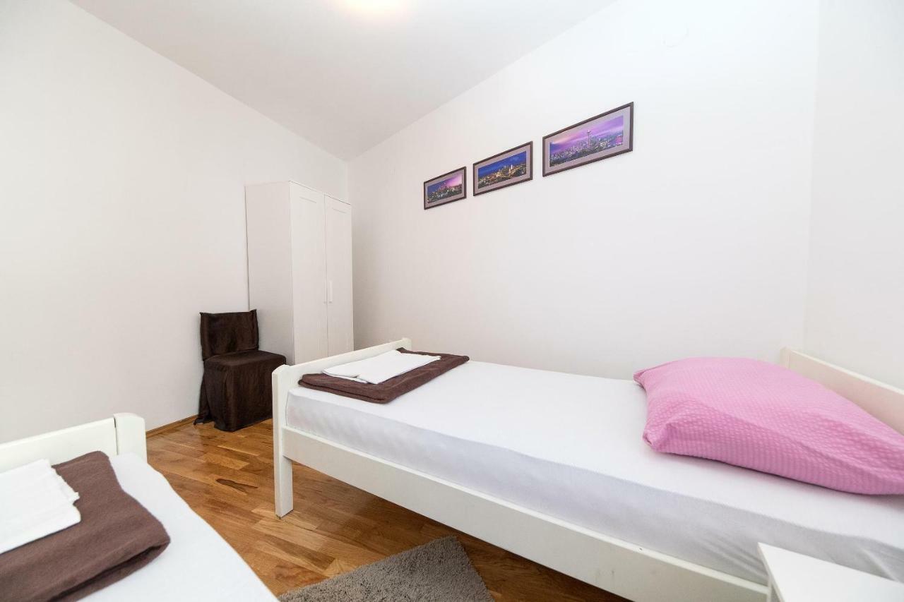 Apartmani Kristina Crikvenica Exteriör bild